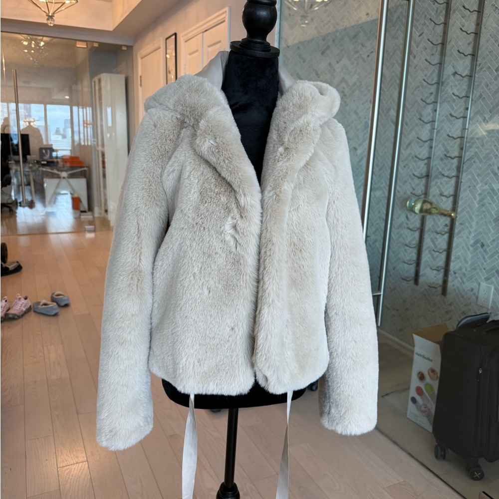 Sandro Cream Teddy Jacket Plush Hooded Design Size 1